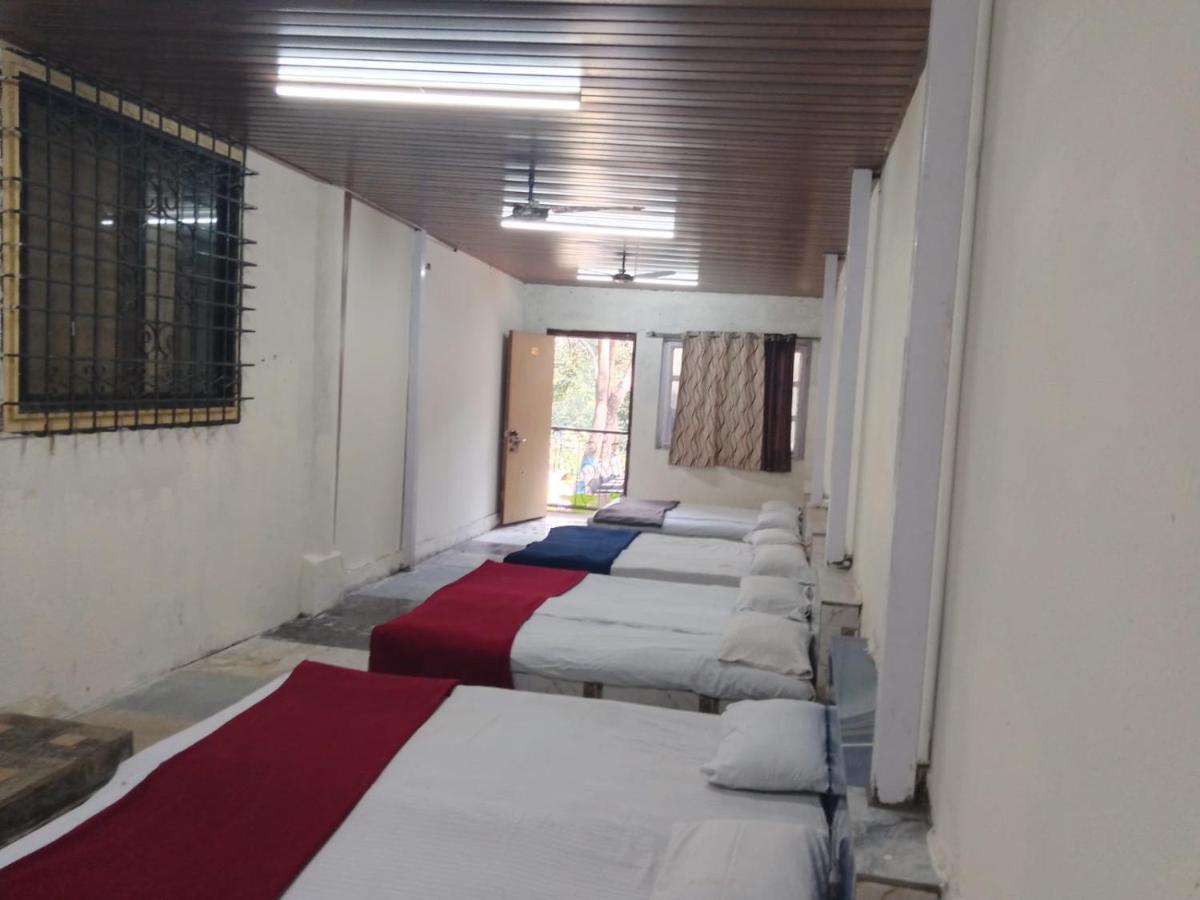 Hotel Hilltone- Matheran Exterior photo
