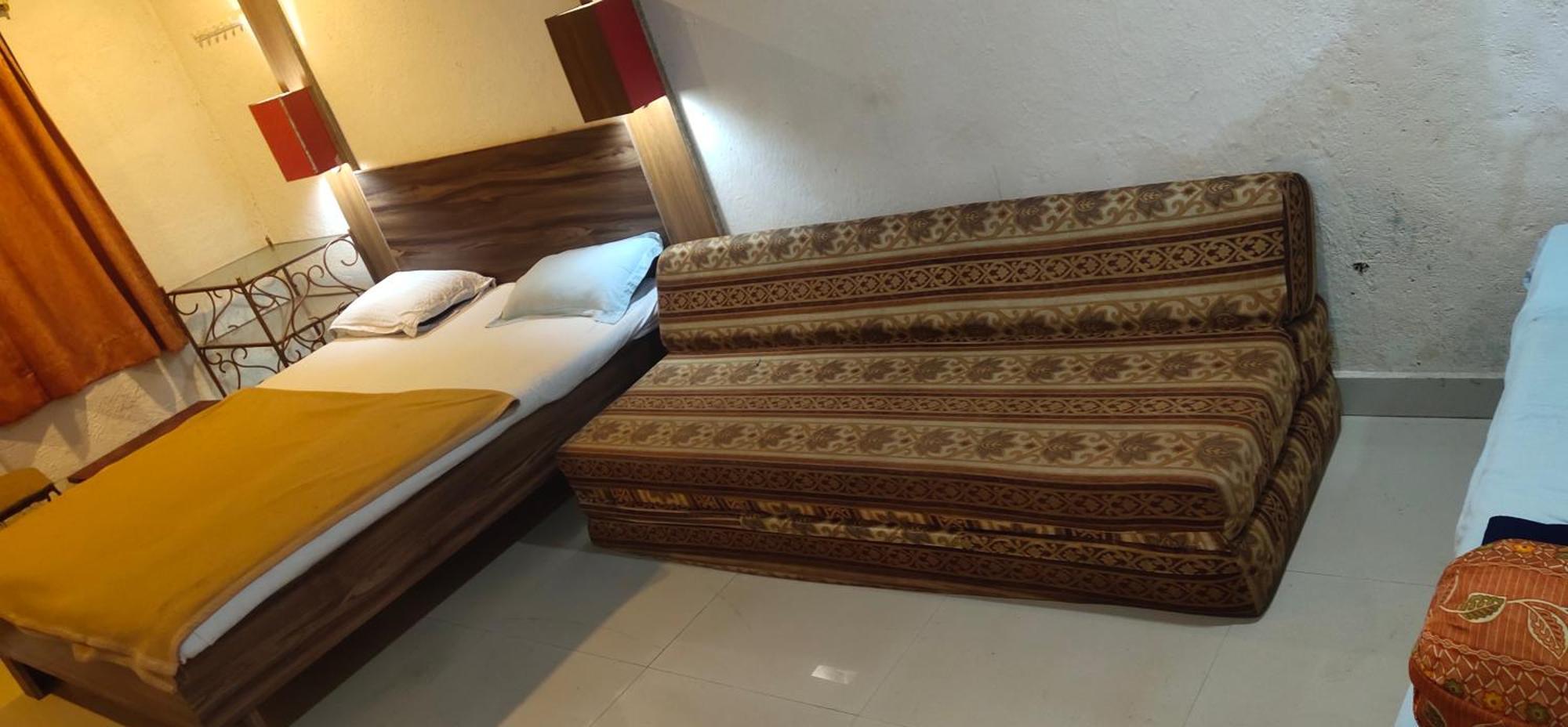 Hotel Hilltone- Matheran Exterior photo